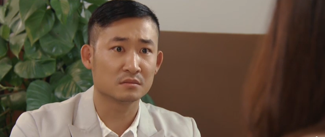 Hoa Hồng Tr&ecirc;n Ngực Tr&aacute;i tập 43: Lần đầu l&ecirc;n giường với Bảo, Khu&ecirc; h&uacute; hồn v&igrave; sợ m&igrave;nh cuống qu&aacute; l&agrave;m bậy - Ảnh 2.