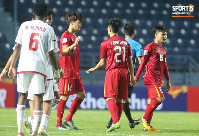 Chuyên gia săn tây Trọng ỉn trở lại, hàng thủ U23 Việt Nam đứng vững trước sóng gió UAE tạo ra - Ảnh 11.