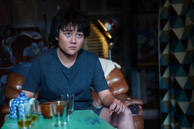 Em g&aacute;i Trấn Th&agrave;nh tập hư h&uacute;t thuốc, bị đuổi khỏi nh&agrave; vệ sinh nữ v&igrave; người lạ nhầm l&agrave; đ&agrave;n &ocirc;ng - Ảnh 5.