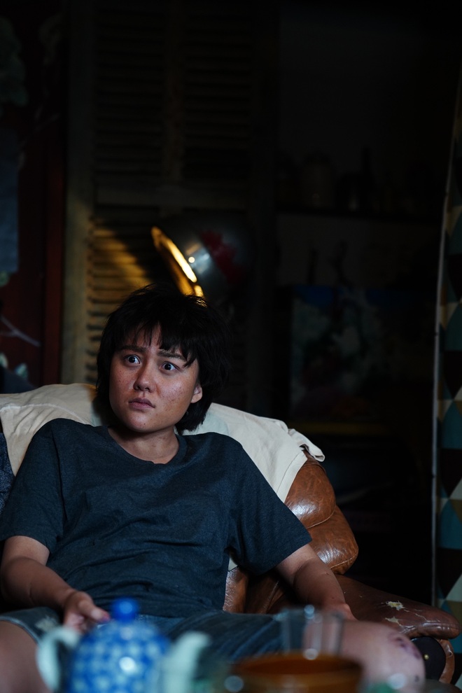 Em g&aacute;i Trấn Th&agrave;nh tập hư h&uacute;t thuốc, bị đuổi khỏi nh&agrave; vệ sinh nữ v&igrave; người lạ nhầm l&agrave; đ&agrave;n &ocirc;ng - Ảnh 6.