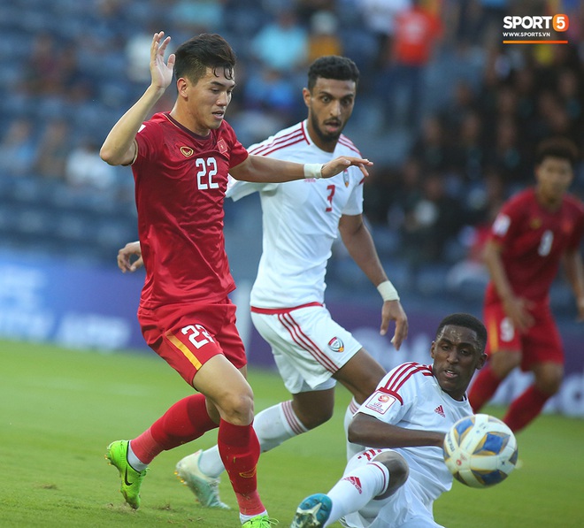 Dư âm U23 Việt Nam 0-0 U23 UAE: Khoảnh khắc ấn tượng của chiến binh sao vàng chống chọi những gã khổng lồ Tây Á - Ảnh 4.