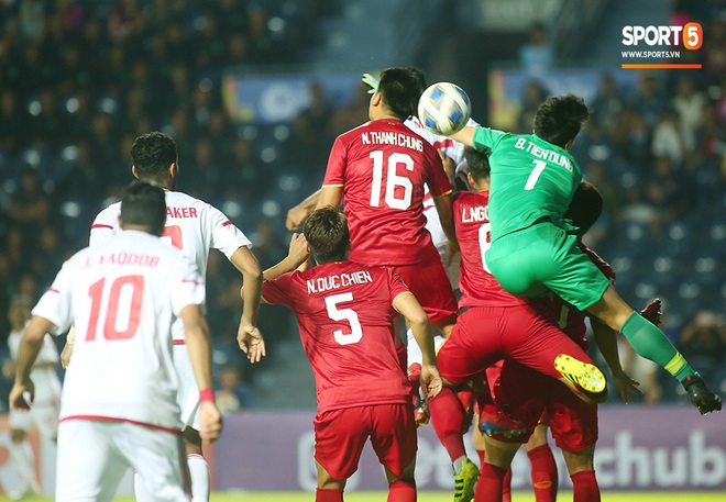 Dư âm U23 Việt Nam 0-0 U23 UAE: Khoảnh khắc ấn tượng của chiến binh sao vàng chống chọi những gã khổng lồ Tây Á - Ảnh 13.