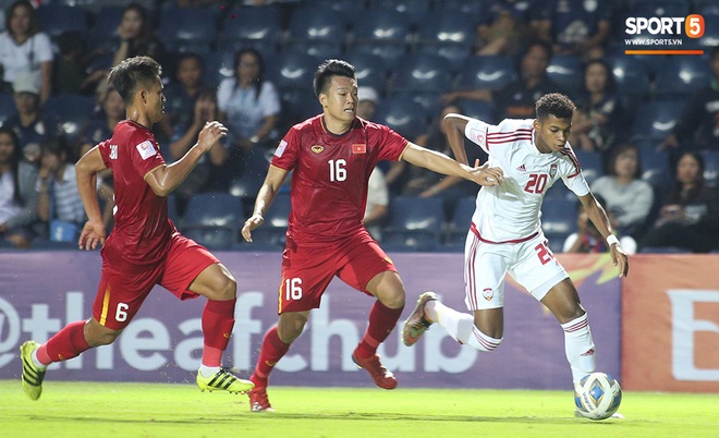 Dư âm U23 Việt Nam 0-0 U23 UAE: Khoảnh khắc ấn tượng của chiến binh sao vàng chống chọi những gã khổng lồ Tây Á - Ảnh 12.
