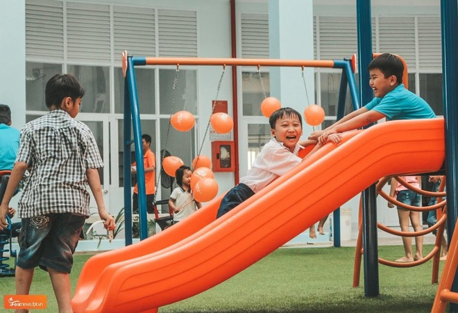 Những đ&ocirc;i ch&acirc;n kh&ocirc;ng ngừng nghỉ mang m&ugrave;a xu&acirc;n ấm &aacute;p về tr&ecirc;n nụ cười trẻ thơ - Ảnh 5.