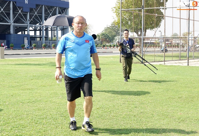 U23 Việt Nam quyết x&acirc;y ph&aacute;o đ&agrave;i ph&ograve;ng thủ ki&ecirc;n cố ở Buriram - Ảnh 5.
