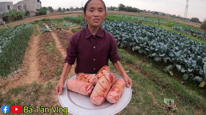 Toang đến nơi rồi: Sao cứ làm món nướng siêu to là bà Tân Vlog lại thất bại thế này?  - Ảnh 8.