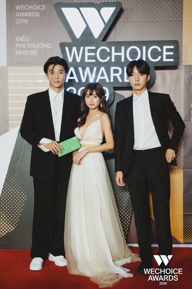 Dàn hot girl, hot boy đổ xô tới Gala WeChoice Awards 2019: Cả một bầu trời nhan sắc hội tụ! - Ảnh 18.