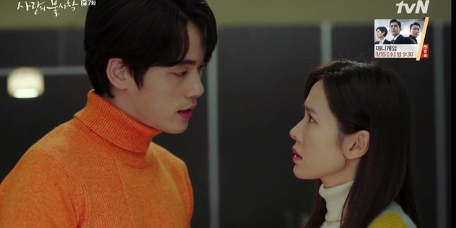 Hết mượn danh BTS trốn tình địch, Son Ye Jin lại rớt liêm sỉ nhận làm fangirl Hyun Bin ở tập 7 Crash Landing On You - Ảnh 16.