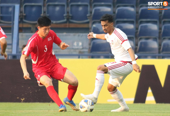 [Bảng D - VCK U23 châu Á] U23 UAE 2-0 U23 Triều Tiên: Thắng dễ Triều Tiên, UAE đẩy Việt Nam vào cửa tử - Ảnh 9.