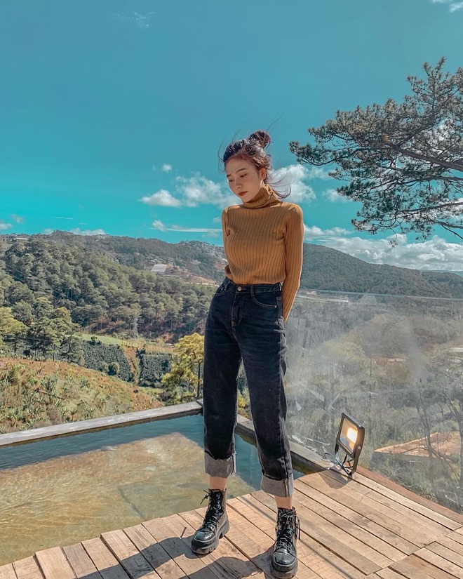 Street style của c&aacute;c hot girl Instagram tuần qua sẽ cho bạn cả rổ outfit đẹp th&ocirc;i rồi để diện Tết, đảm bảo style xịn hơn năm cũ - Ảnh 12.