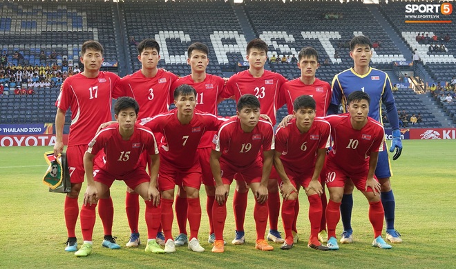 Giây phút hồn nhiên của cầu thủ U23 Triều Tiên trước trận gặp U23 Việt Nam - Ảnh 13.
