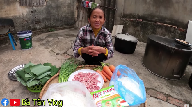 Dở khóc dở cười với món há cảo của bà Tân Vlog: to như cái bánh bao và dẻo như bánh nếp, không biết hương vị thật sự sẽ thế nào? - Ảnh 2.