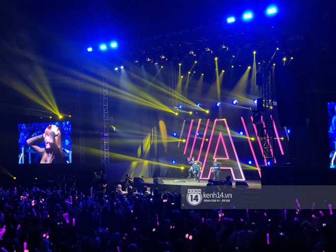 Nhìn lại Awesome Live: Buổi fan meeting sôi động đầu tiên của BLACKPINK trong năm 2020 - Ảnh 11.