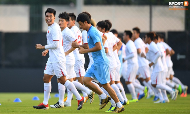 Hai cầu thủ U23 Việt Nam được chăm sóc kỹ trước trận đấu với U23 Triều Tiên - Ảnh 2.