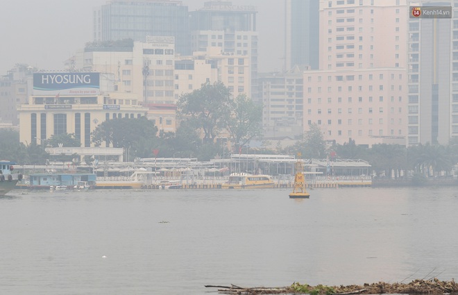 Toà nhà cao nhất Việt Nam mờ ảo trong bụi mù, Sài Gòn tiếp tục bị ô nhiễm nặng những ngày giáp Tết - Ảnh 15.
