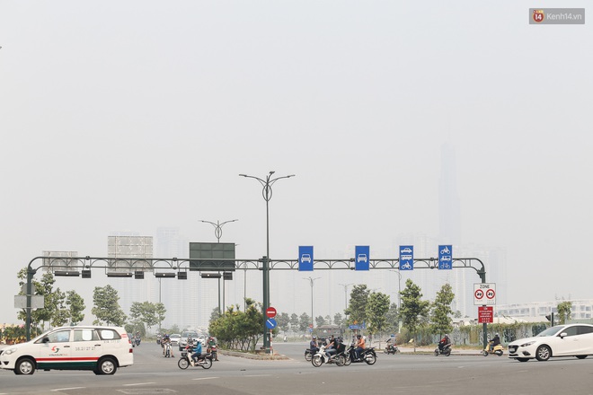 Toà nhà cao nhất Việt Nam mờ ảo trong bụi mù, Sài Gòn tiếp tục bị ô nhiễm nặng những ngày giáp Tết - Ảnh 3.