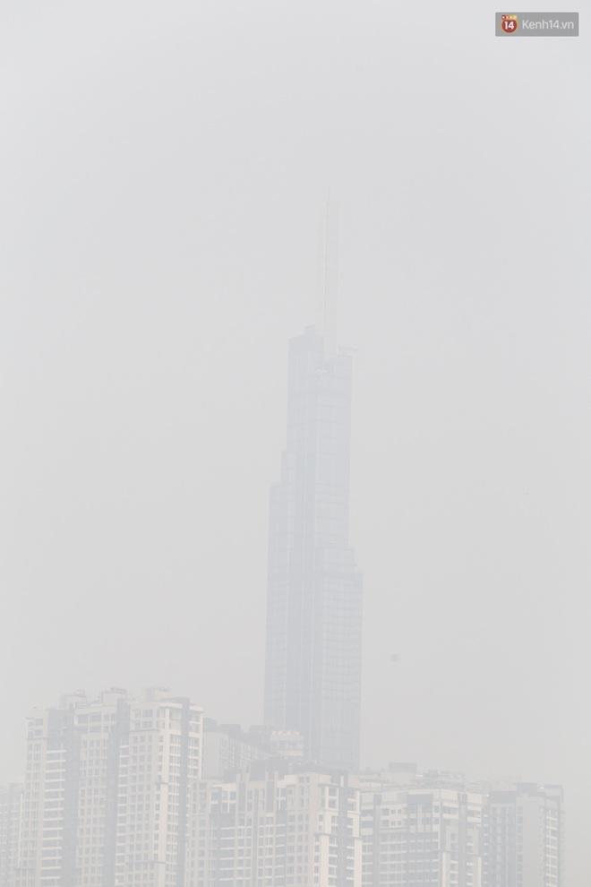 Toà nhà cao nhất Việt Nam mờ ảo trong bụi mù, Sài Gòn tiếp tục bị ô nhiễm nặng những ngày giáp Tết - Ảnh 4.