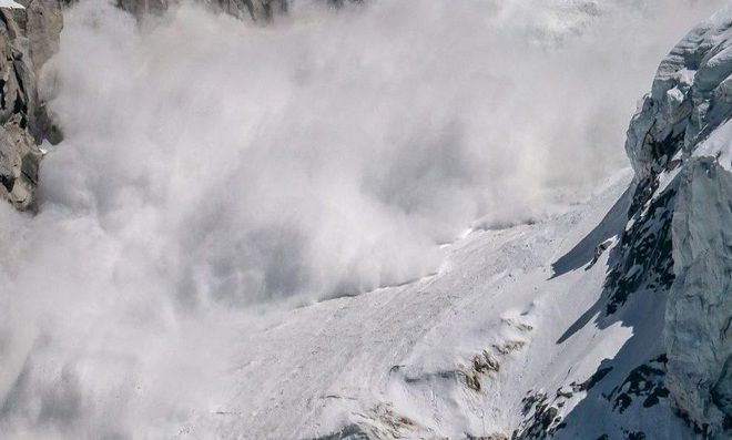  Nhiều công dân Hàn Quốc mất tích do lở tuyết khi leo núi Himalaya  - Ảnh 1.