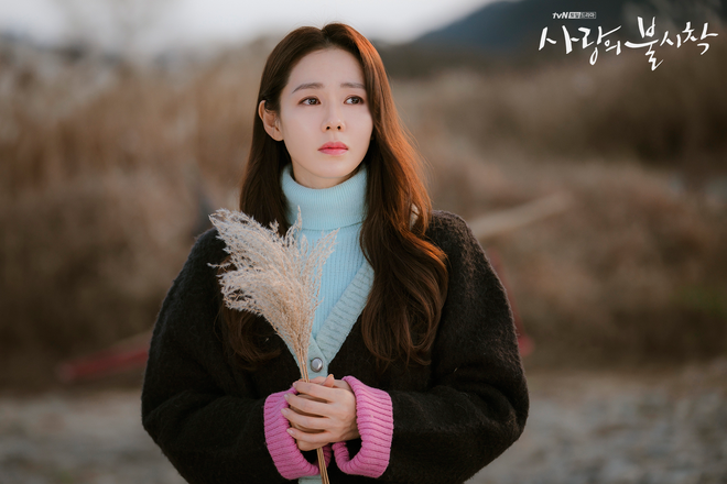 Sốc vì bí quyết để có được visual đỉnh của chị đẹp Son Ye Jin trong “Crash Landing On You”: Chỉ son bóng là đủ lên hình? - Ảnh 2.
