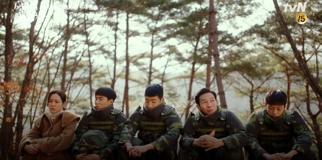 Đánh sếp ngã ngửa vì dọa tra tấn Son Ye Jin, Hyun Bin bị hội đồng tơi tả trong tập 9 Crash Landing on You - Ảnh 13.