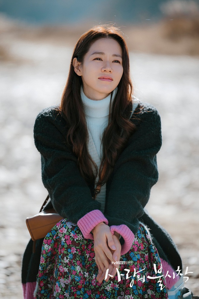 Sốc vì bí quyết để có được visual đỉnh của chị đẹp Son Ye Jin trong “Crash Landing On You”: Chỉ son bóng là đủ lên hình? - Ảnh 4.