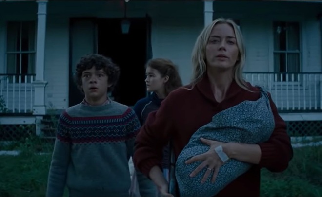 A Quiet Place 2 tung trailer: Lộ cảnh quái vật ngoài hành tinh làm cỏ Trái Đất - Ảnh 2.