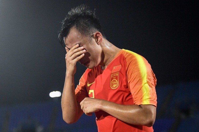 Cầu thủ Trung Quốc tiết lộ gây sốc: Toàn đội phải viết tường trình dài như văn đại học sau mỗi thất bại tại U23 châu Á, hạn nộp bản cuối là trước Tết - Ảnh 1.