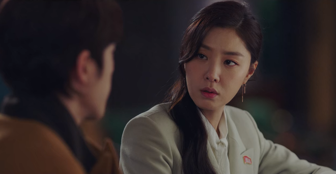 Hyun Bin - Son Ye Jin mụ mị đầu óc vì yêu ở Crash Landing On You: Nàng nhận nhầm bố chồng, chàng quên địa chỉ nhà crush - Ảnh 5.