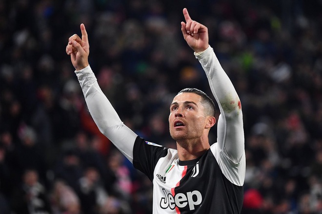 Ronaldo gây sốt với bức ảnh khoe body cực phẩm cùng thần thái chất lừ: Thế là đấng mày râu Việt có mục tiêu phấn đấu trước cái Tết đầy bánh chưng rồi - Ảnh 3.