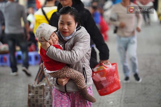 Sài Gòn ùn tắc khắp các ngả đường, Hà Nội vắng vẻ do người dân tranh thủ về quê ăn Tết từ trước - Ảnh 37.