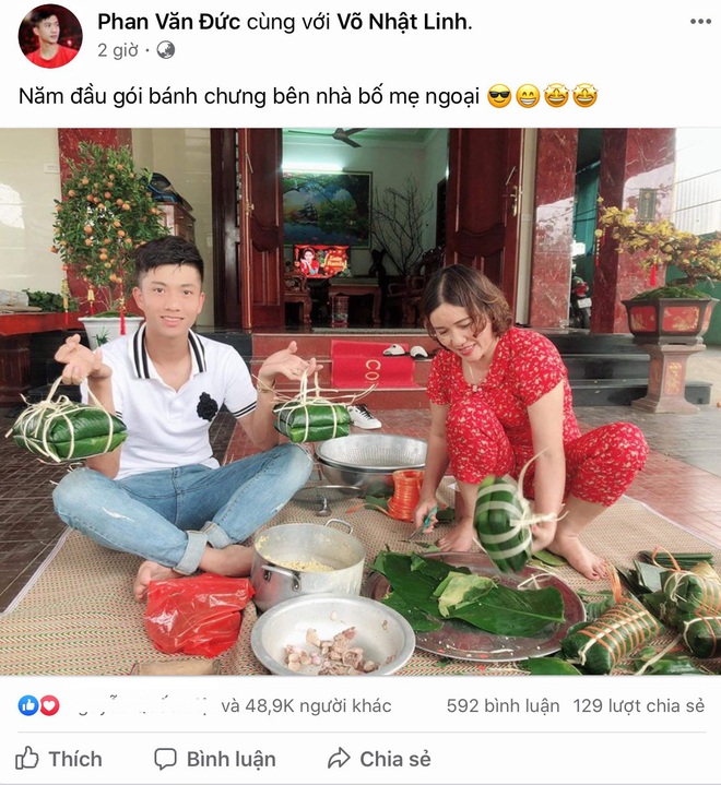 Phan Văn Đức về nhà vợ phụ gói bánh chưng, Hà Đức Chinh giữ dáng đón Tết 2020 - Ảnh 1.