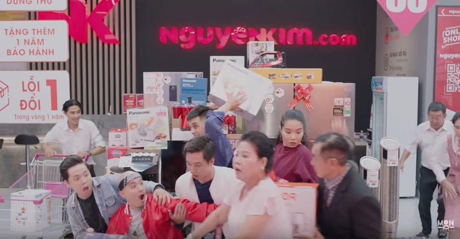 Siêu khuyến mãi của Nguyễn Kim được chia sẻ chóng mặt trên mạng xã hội, thương hiệu điện máy lâu năm gần gũi hơn với người trẻ Việt - Ảnh 3.