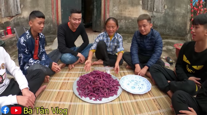 Sên mứt khoai nhưng cứ gọi nhầm thành... chiên, cũng may là bà Tân Vlog vẫn có được mẻ mứt tím bầm - Ảnh 7.