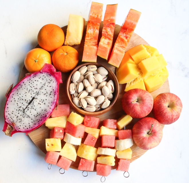 Chuyên gia tư vấn dinh dưỡng Emma Phạm gợi ý 10 mâm hoa quả, bánh kẹo ăn Tết vừa healthy vừa bổ dưỡng - Ảnh 8.