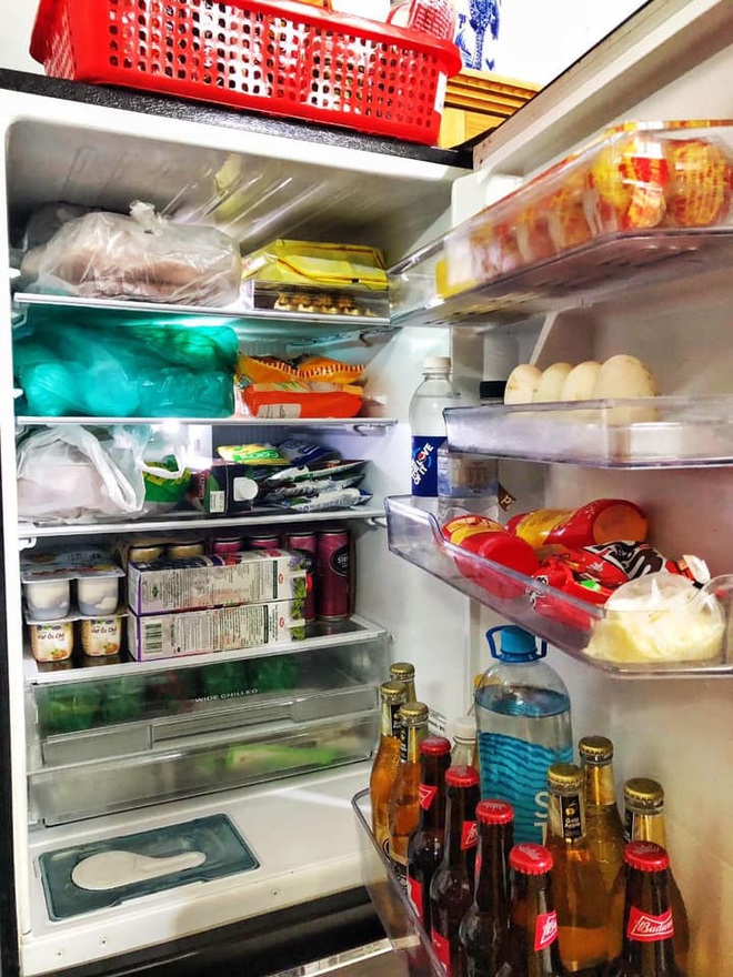 Khoe tủ lạnh ngày Tết nhà chúng mày đi nào: chỉ chờ có thế là hàng trăm chiếc tủ lạnh chật cứng được show ra! - Ảnh 3.