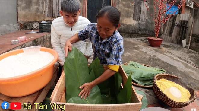 Bà Tân Vlog chơi lớn làm hẳn bánh chưng 50kg nhưng vẫn chưa gây ấn tượng bằng hương vị khi ăn - Ảnh 3.