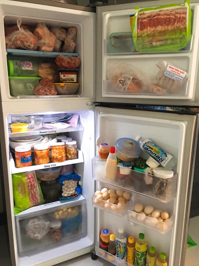 Choáng váng với những chiếc tủ lạnh chất đầy thực phẩm dịp Tết: Nhìn đâu cũng thấy thịt đủ biết năm mới sẽ tăng cân thế nào rồi - Ảnh 3.