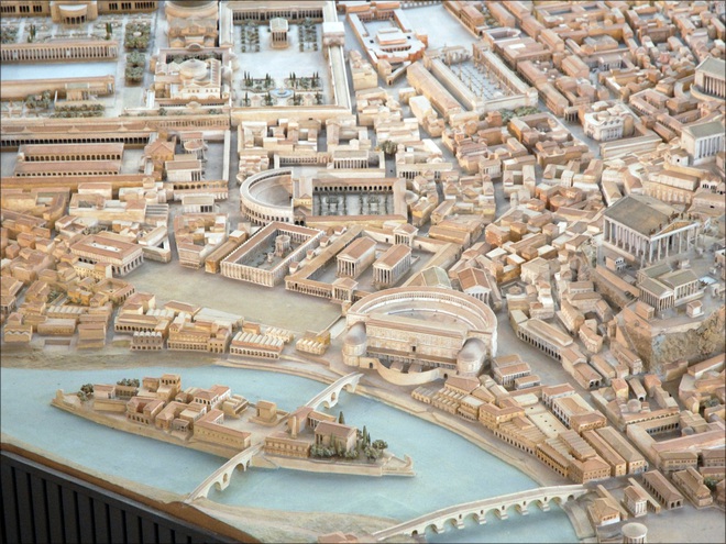  Chiêm ngưỡng mô hình thành Rome cổ đại chi tiết nhất thế giới, mất gần 40 năm mới làm xong  - Ảnh 2.