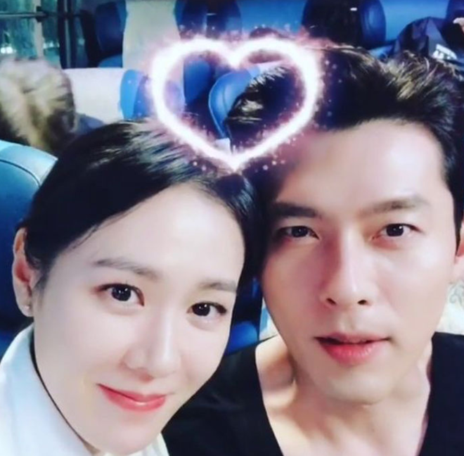 Mùng 2 anh chị Hyun Bin - Son Ye Jin đã phá đảo top Naver vì một tấm hình quá tình: Sao còn chưa công khai? - Ảnh 4.