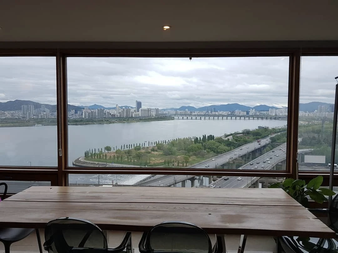 Hé lộ căn hộ V (BTS) dùng 92 tỷ tiền mặt để tậu: View ngắm trọn Seoul, an ninh nghiêm ngặt bảo vệ người giàu và nổi tiếng - Ảnh 4.