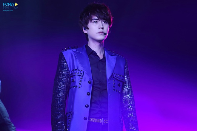 Idol từng bị ghẻ lạnh khi debut nhưng nay “nổi như cồn”: Kyuhyun (Super Junior) chưa gây sốc bằng màn lột xác của nữ idol xấu nhất lịch sử Kpop - Ảnh 1.