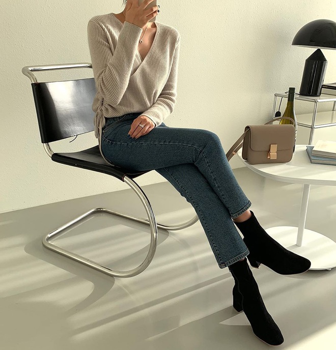 Tổng biên tập Vogue Anna Wintour đánh giá cực cao 3 món thời trang basic sau đây, và chúng kết hợp hoàn hảo với quần jeans - Ảnh 9.