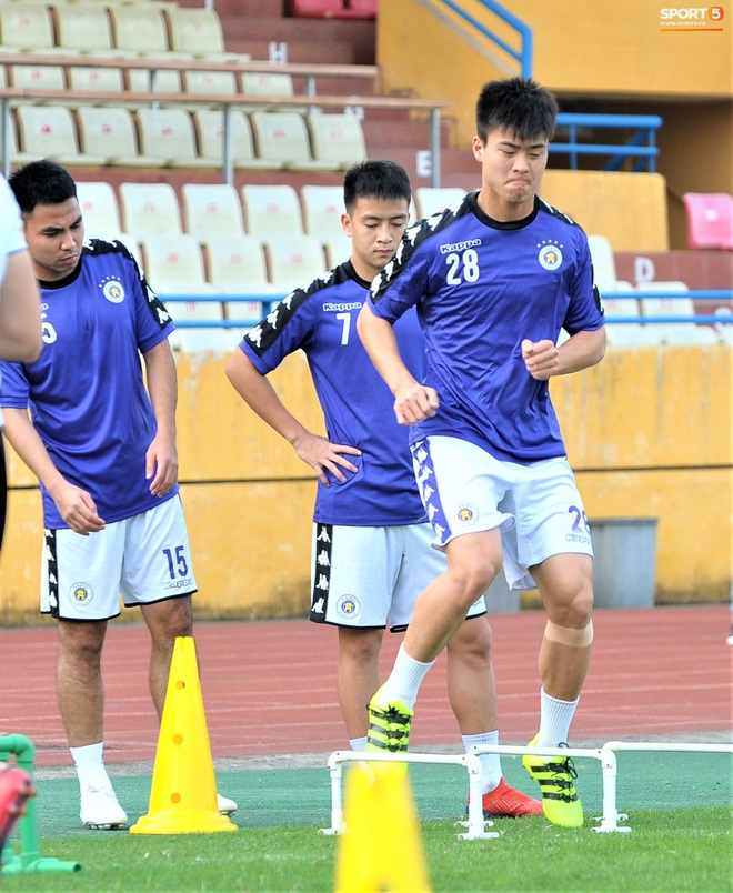 Duy Mạnh: Quỳnh Anh không ngại vào bếp giúp mẹ tôi làm cơm, làm mọi việc mà những người con dâu thường làm - Ảnh 8.