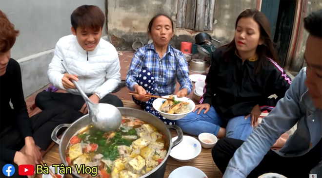 Làm tới 7749 nồi lẩu rồi nhưng bà Tân Vlog chưa bao giờ ăn lẩu đúng cách? - Ảnh 7.