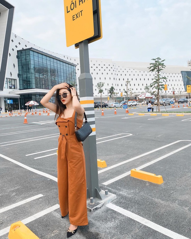 Street style hot girl Việt đầu năm mới: Cá tính sang chảnh đủ cả, ngắm qua là biết lễ Tết nên sắm váy áo thế nào là chuẩn - Ảnh 14.