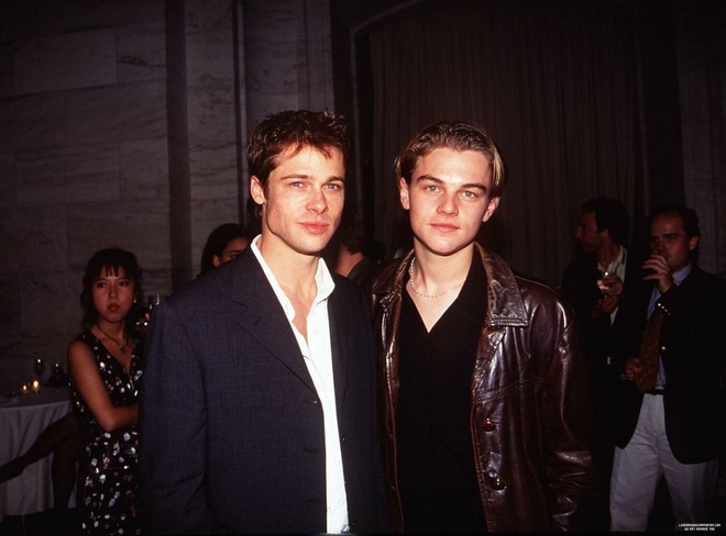 2 tài tử cực phẩm Brad Pitt và Leonardo chung khung hình sau 25 năm: Đúng là 2 người đàn ông quyến rũ nhất hành tinh! - Ảnh 2.