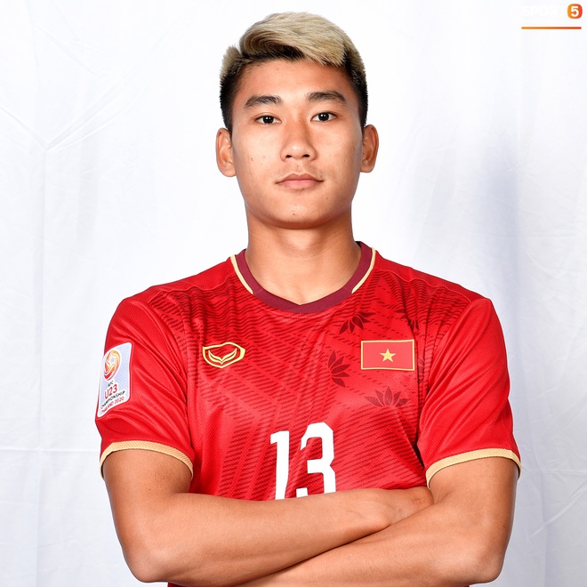 Cầu thủ U23 Việt Nam hoá hotboy ảnh thẻ trước thềm trận ra quân gặp U23 UAE - Ảnh 15.