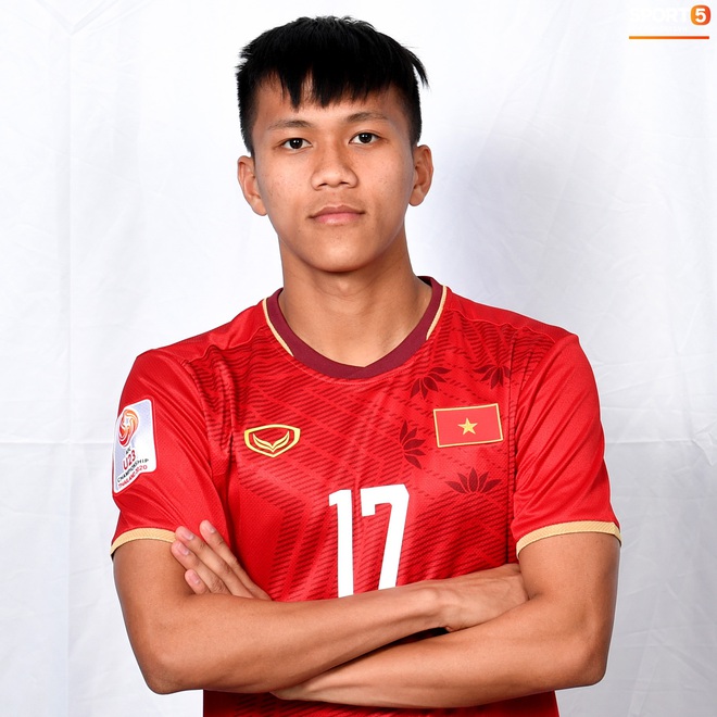 Cầu thủ U23 Việt Nam hoá hotboy ảnh thẻ trước thềm trận ra quân gặp U23 UAE - Ảnh 19.