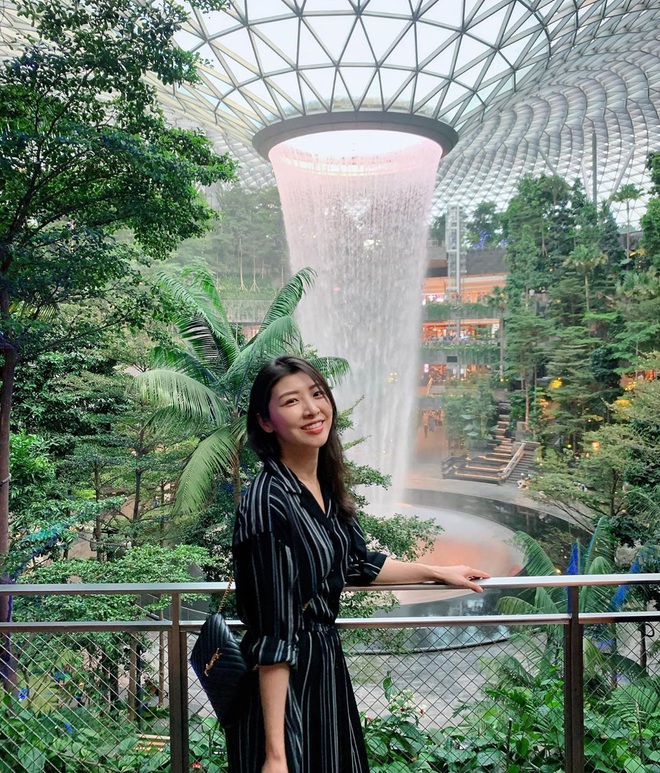 HOT: Thác nước trong nhà lớn nhất thế giới ở Singapore thông báo đóng cửa bảo trì, ai đến đây dịp này đành lỡ hẹn góc sống ảo nổi tiếng - Ảnh 6.