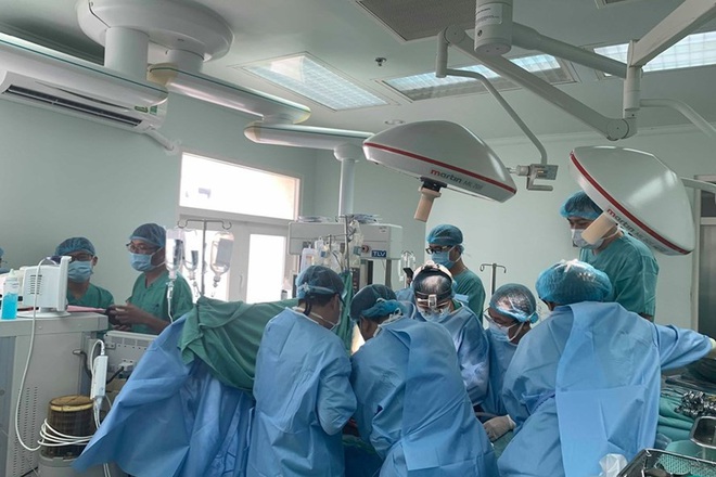 Bác sĩ nói về ca hiến tim phản khoa học của Hoa Hồng Trên Ngực Trái: Không thể cứ thanh thản nói tôi muốn hiến tim là được lấy tim ngay lập tức! - Ảnh 4.